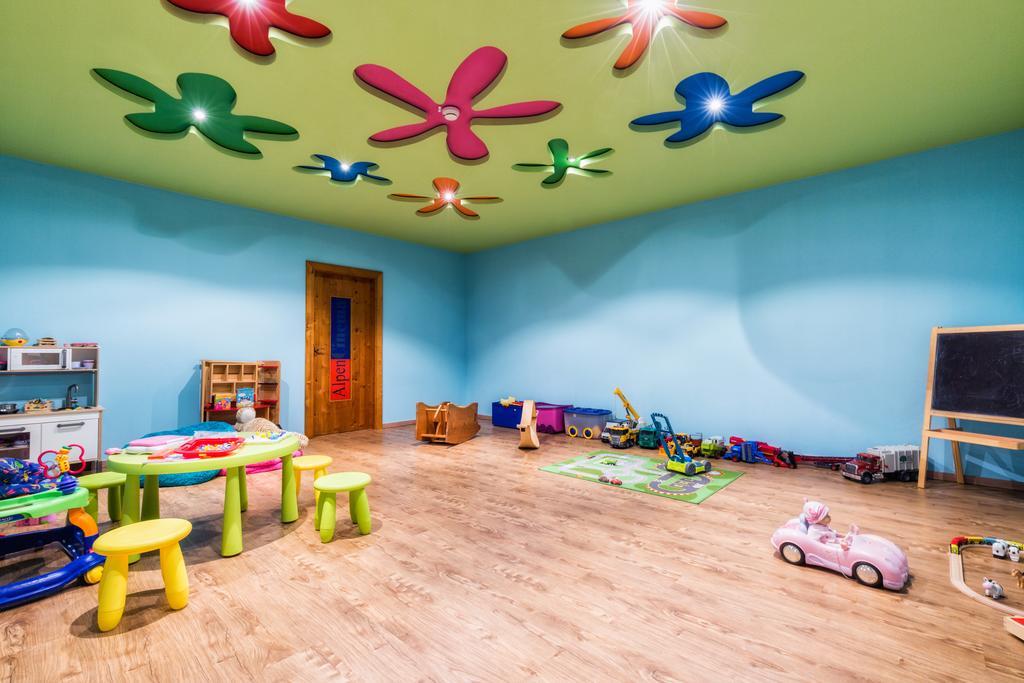 Apparthotel Alpenchalet Neukirchen am Großvenediger Εξωτερικό φωτογραφία