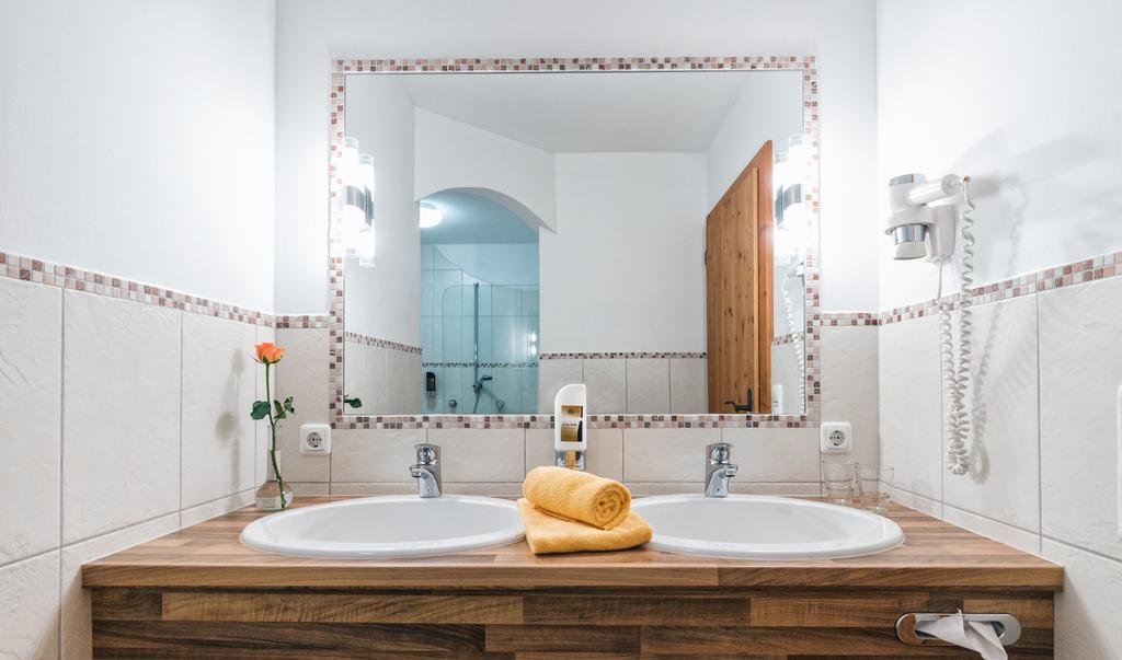 Apparthotel Alpenchalet Neukirchen am Großvenediger Εξωτερικό φωτογραφία