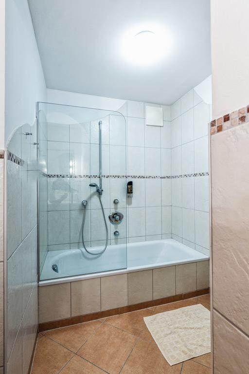 Apparthotel Alpenchalet Neukirchen am Großvenediger Εξωτερικό φωτογραφία