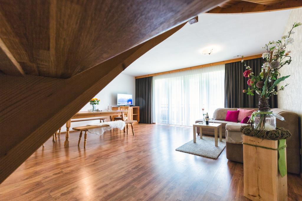 Apparthotel Alpenchalet Neukirchen am Großvenediger Εξωτερικό φωτογραφία